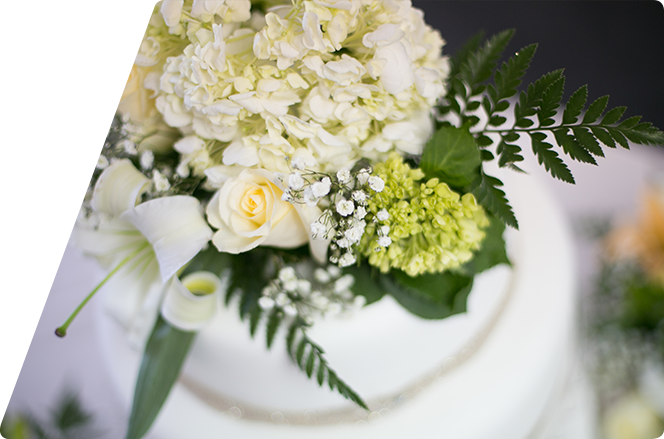 Wedding cake florals